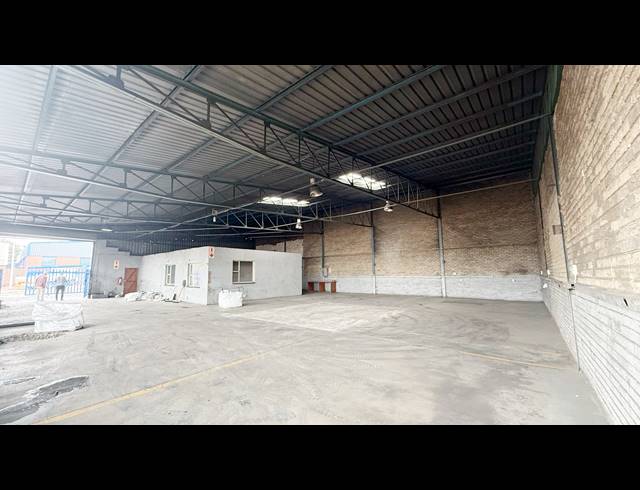 440M² WAREHOUSE TO LET IN WADEVILLE